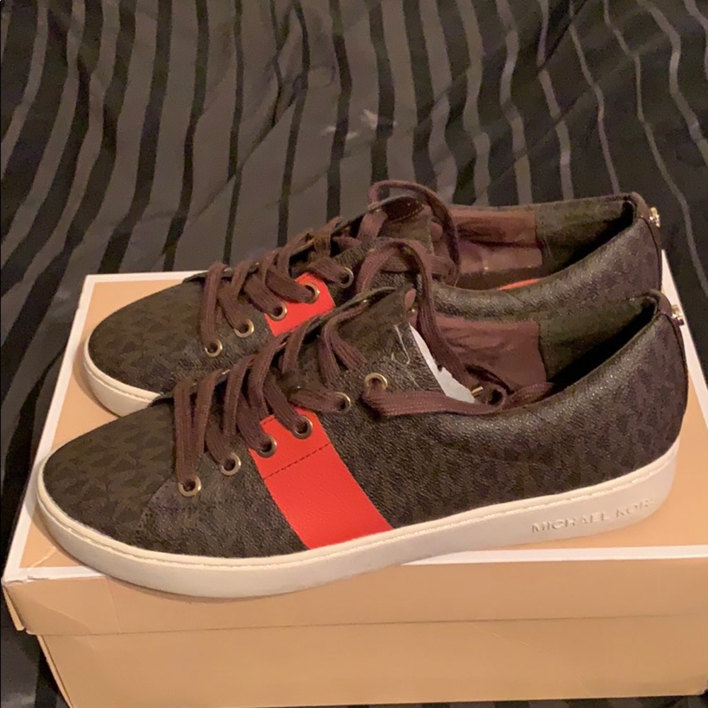 Michael Kors lace up shoes